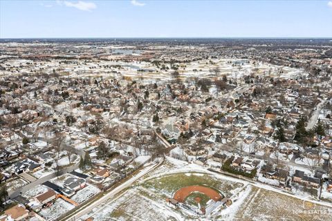 Tiny photo for Glenview, IL 60026 (MLS # 12595640)