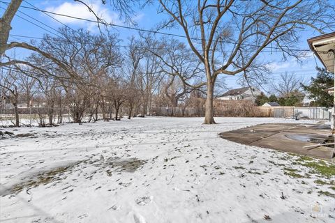 Tiny photo for Glenview, IL 60026 (MLS # 12595640)