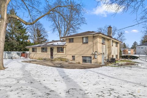 Tiny photo for Glenview, IL 60026 (MLS # 12595640)