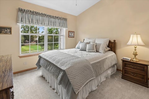 Tiny photo for 20 Bridlepath Drive, Lindenhurst, IL 60046 (MLS # 12764072)