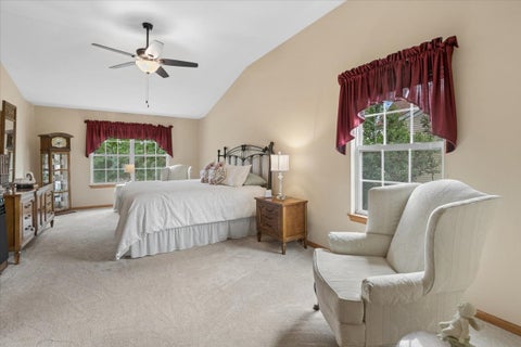 Tiny photo for 20 Bridlepath Drive, Lindenhurst, IL 60046 (MLS # 12764072)