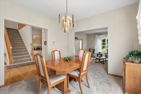 Tiny photo for 20 Bridlepath Drive, Lindenhurst, IL 60046 (MLS # 12764072)