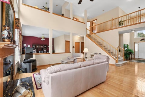 Tiny photo for 20 Bridlepath Drive, Lindenhurst, IL 60046 (MLS # 12764072)