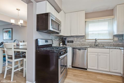 Tiny photo for 4944 Somerton Drive, Hoffman Estates, IL 60010 (MLS # 12482895)