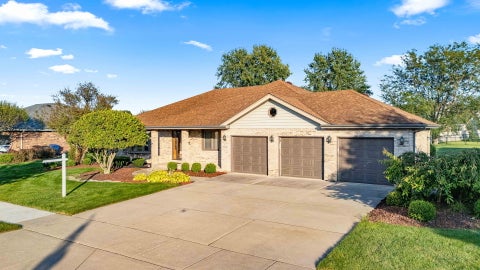 Tiny photo for 10241 Royal Court, Mokena, IL 60448 (MLS # 12743769)