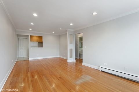 Tiny photo for 6060 N RIDGE Avenue #4D, Chicago, IL 60660 (MLS # 12466992)