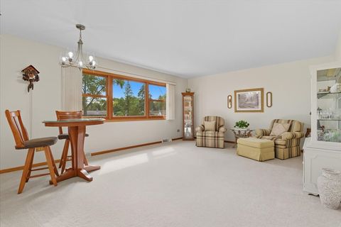 Tiny photo for 851 Glenview Avenue, Mundelein, IL 60060 (MLS # 12567656)