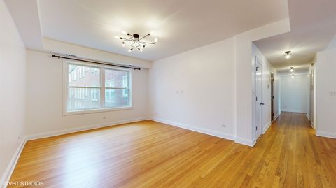 Tiny photo for 1546 W Sherwin Avenue #2N, Chicago, IL 60626 (MLS # 12646399)
