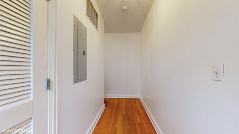 Tiny photo for 1546 W Sherwin Avenue #2N, Chicago, IL 60626 (MLS # 12646399)