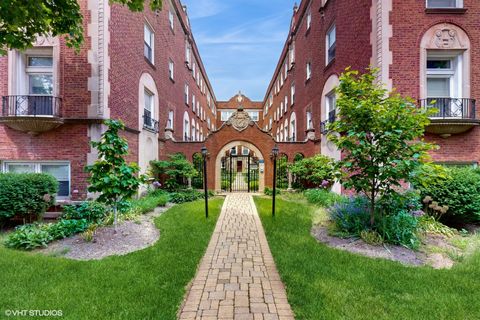 Tiny photo for 1546 W Sherwin Avenue #2N, Chicago, IL 60626 (MLS # 12646399)