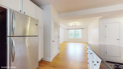 Tiny photo for 1546 W Sherwin Avenue #2N, Chicago, IL 60626 (MLS # 12646399)