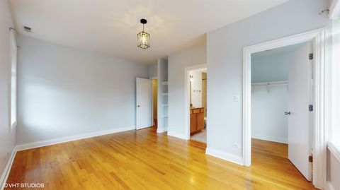 Tiny photo for 1546 W Sherwin Avenue #2N, Chicago, IL 60626 (MLS # 12646399)