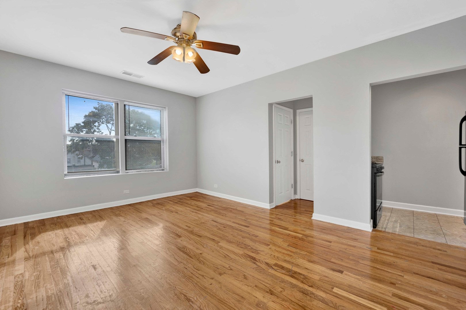 414 W Walnut Street 208