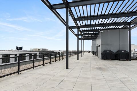 Tiny photo for 1701 W Webster Avenue #605, Chicago, IL 60614 (MLS # 12599510)