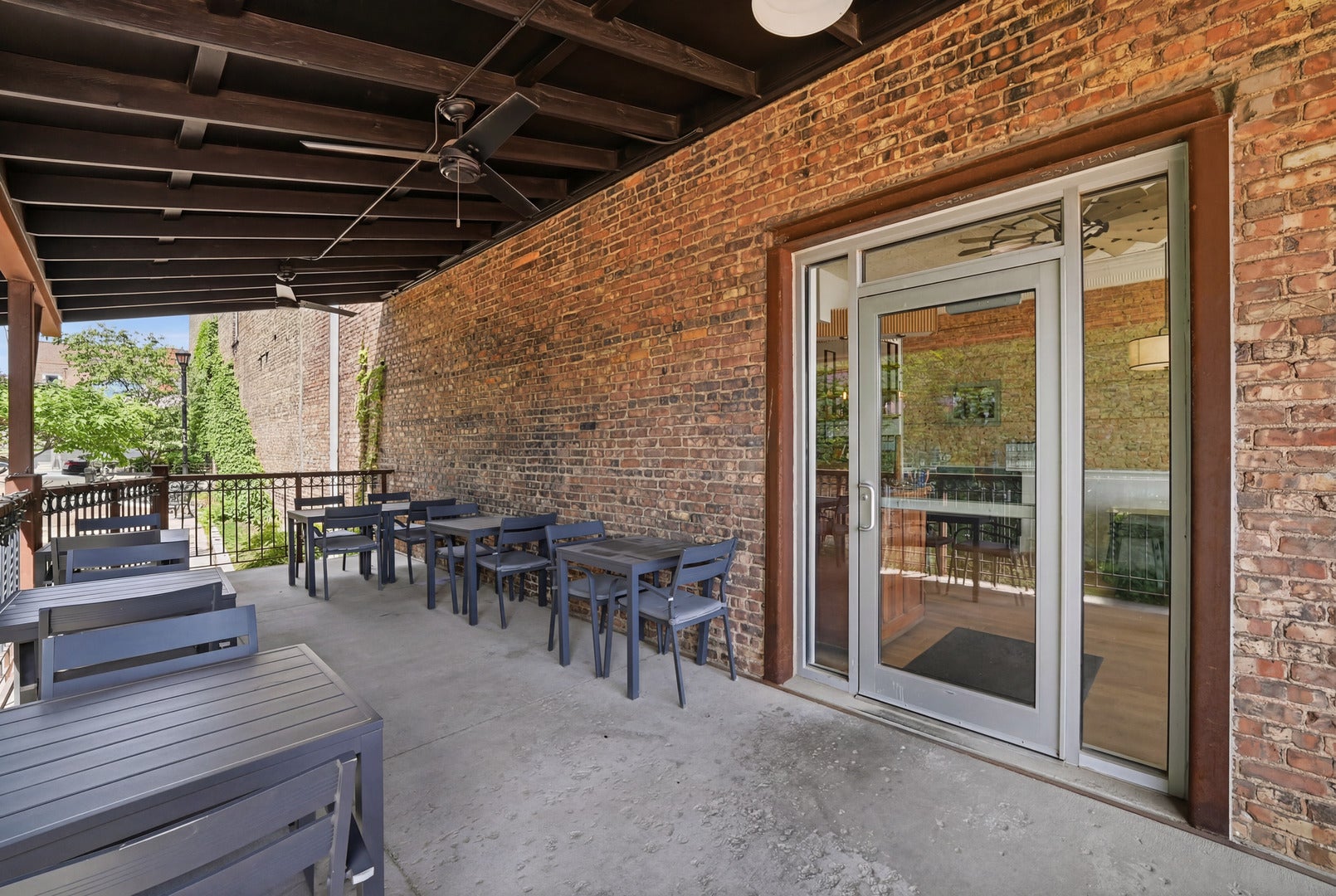 407 Lincoln Highway