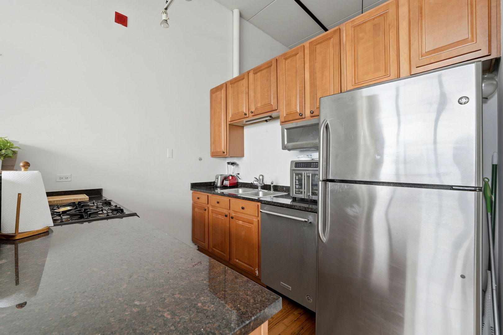 1645 W Ogden Avenue 714