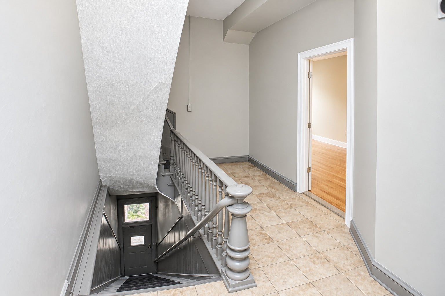 1120 W GRAND Avenue 2
