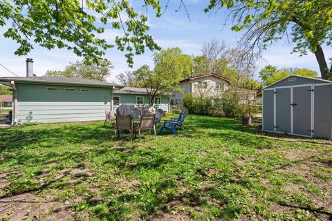 Tiny photo for 1011 Beverly Drive, Wheeling, IL 60090 (MLS # 12650969)