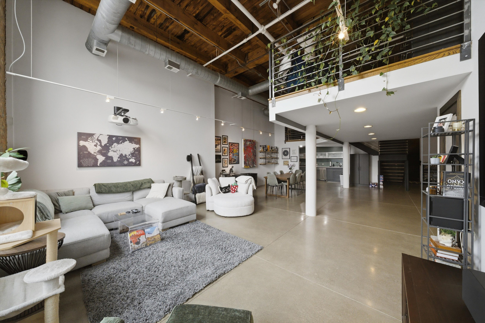 407 N Elizabeth Street 101B