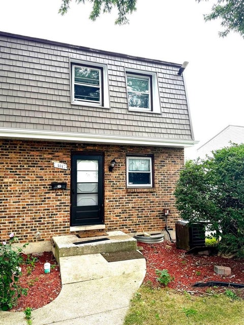 Photo of 111 S Hale Avenue, Bartlett, IL 60103 (MLS # 12767387)