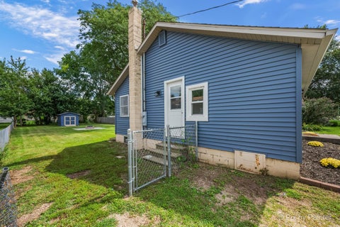 Tiny photo for 711 10th Avenue, Rock Falls, IL 61071 (MLS # 12649667)