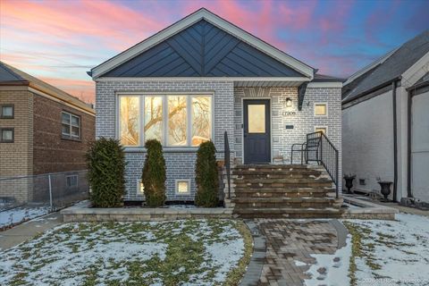 7205 S Hamlin Avenue Chicago IL 60629