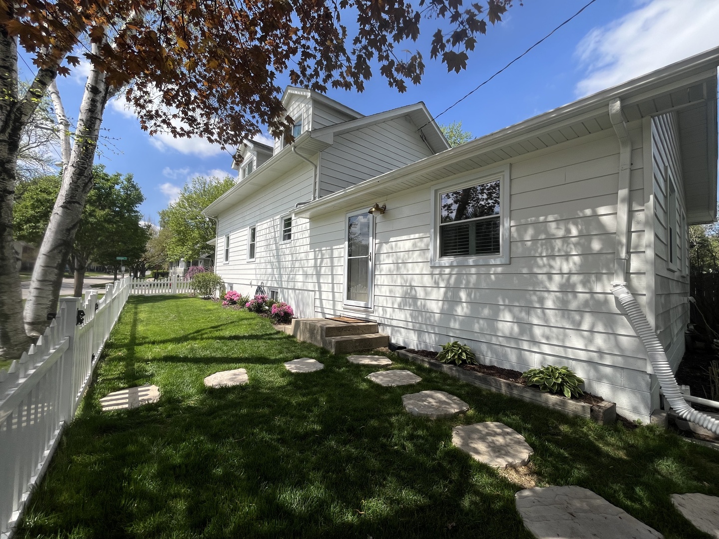 701 Edison Street