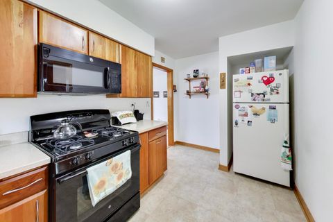 Tiny photo for 311 Elm Street, Glen Ellyn, IL 60137 (MLS # 12614980)