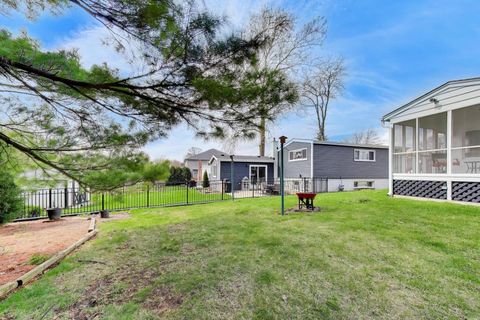 Tiny photo for 311 Elm Street, Glen Ellyn, IL 60137 (MLS # 12614980)