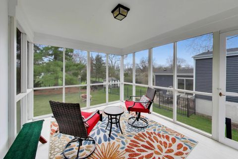 Tiny photo for 311 Elm Street, Glen Ellyn, IL 60137 (MLS # 12614980)