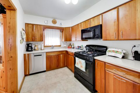 Tiny photo for 311 Elm Street, Glen Ellyn, IL 60137 (MLS # 12614980)