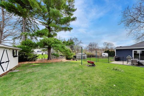 Tiny photo for 311 Elm Street, Glen Ellyn, IL 60137 (MLS # 12614980)