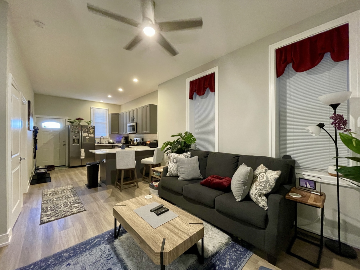 1725 N Honore Street 1R