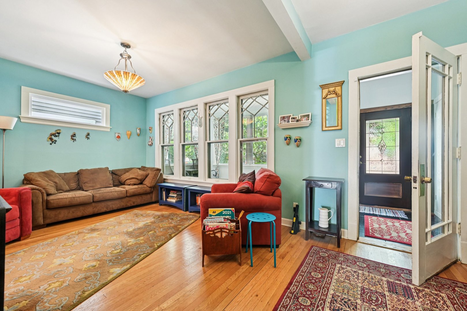 4415 N Ashland Avenue