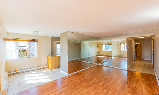 708 W Bittersweet Place 801