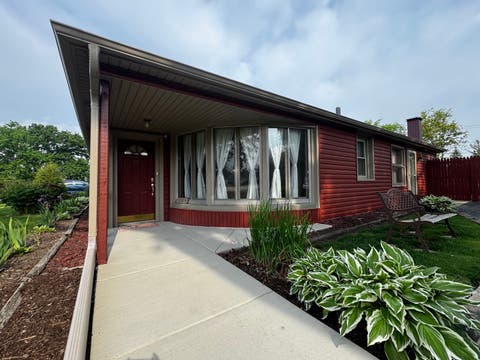 Tiny photo for 1100 S Columbine Avenue, Lombard, IL 60148 (MLS # 12651442)