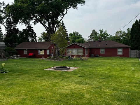 Tiny photo for 1100 S Columbine Avenue, Lombard, IL 60148 (MLS # 12651442)