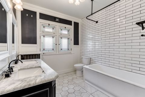 Tiny photo for 230 S Taylor Avenue, Oak Park, IL 60302 (MLS # 12552905)