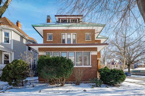Tiny photo for 230 S Taylor Avenue, Oak Park, IL 60302 (MLS # 12552905)