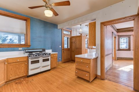 Tiny photo for 230 S Taylor Avenue, Oak Park, IL 60302 (MLS # 12552905)