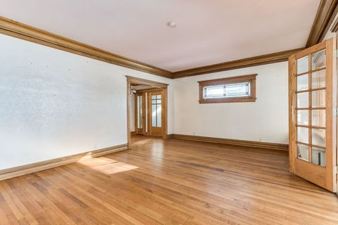 Tiny photo for 230 S Taylor Avenue, Oak Park, IL 60302 (MLS # 12552905)
