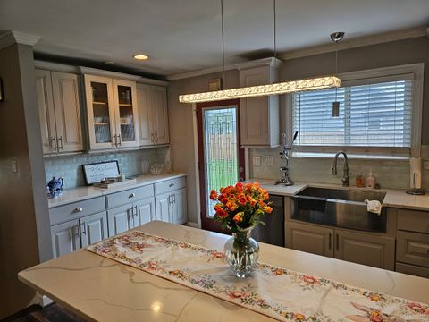 Tiny photo for 15362 7th Avenue, Phoenix, IL 60426 (MLS # 12619515)