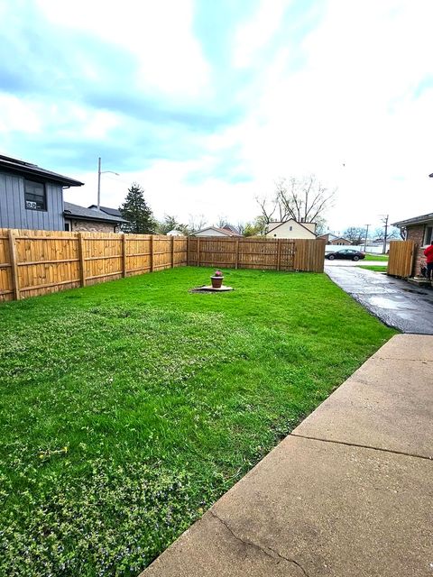Tiny photo for 15362 7th Avenue, Phoenix, IL 60426 (MLS # 12619515)
