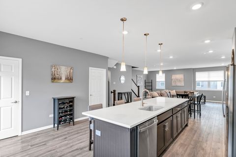 Tiny photo for 3306 Trillium Circle #3001, Rolling Meadows, IL 60008 (MLS # 12590424)