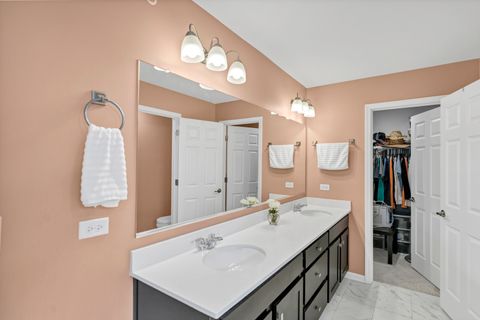 Tiny photo for 3306 Trillium Circle #3001, Rolling Meadows, IL 60008 (MLS # 12590424)