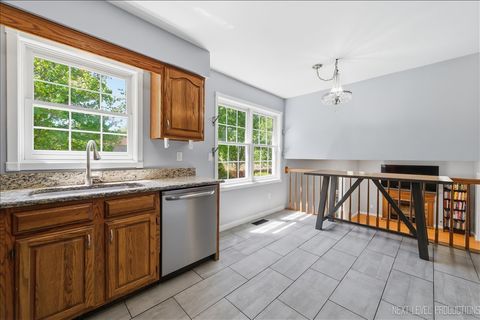 Tiny photo for 1008 Westfield Course, Geneva, IL 60134 (MLS # 12627312)