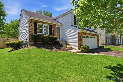 Tiny photo for 1008 Westfield Course, Geneva, IL 60134 (MLS # 12627312)