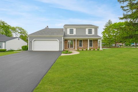 Photo of 4977 Prairie Oak Road, Gurnee, IL 60031 (MLS # 12643943)