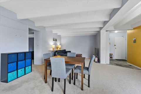 Tiny photo for 1860 Sherman Avenue #4SW, Evanston, IL 60201 (MLS # 12604548)