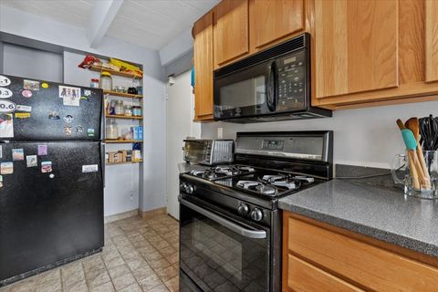 Tiny photo for 1860 Sherman Avenue #4SW, Evanston, IL 60201 (MLS # 12604548)